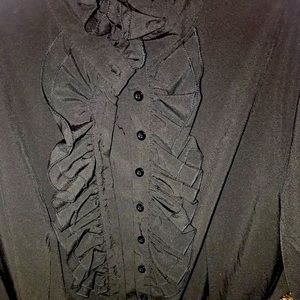 Dearcase long sleeve button wrist.  Ruffle wrist size;Xl